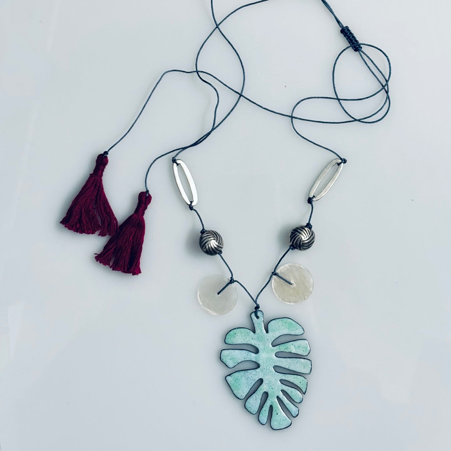 Collar Monstera Grande